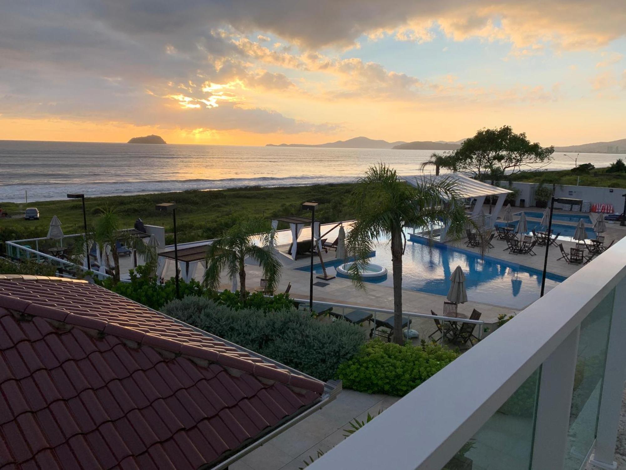 Bali Beach Home Club Rogga Beira Mar - Balneario Piçarras Extérieur photo