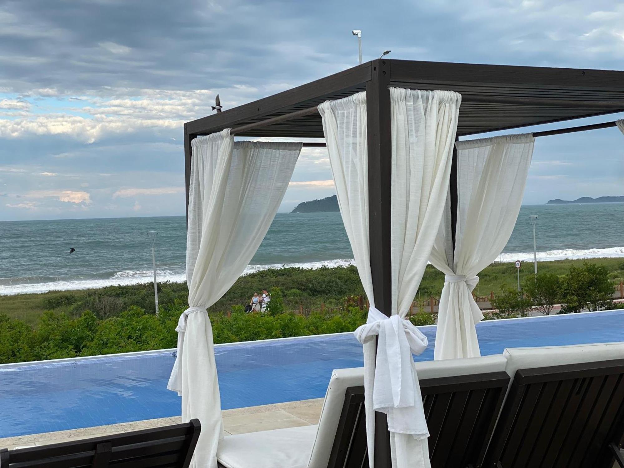 Bali Beach Home Club Rogga Beira Mar - Balneario Piçarras Extérieur photo